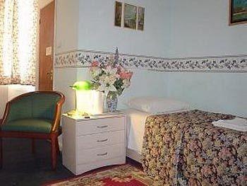 Regency Court Hotel Londen Buitenkant foto